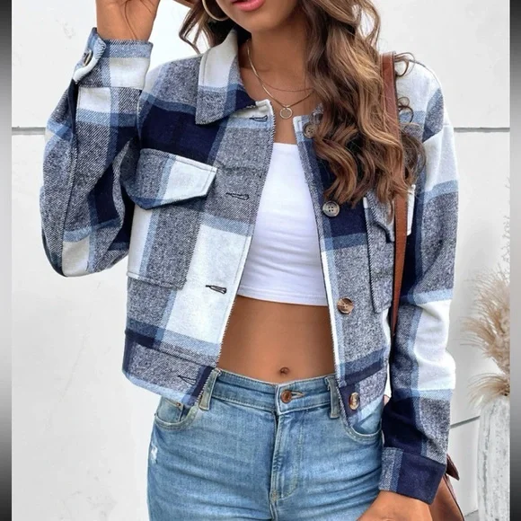 Boho navy blue plaid button down cropped jacket - Picture 4 of 16